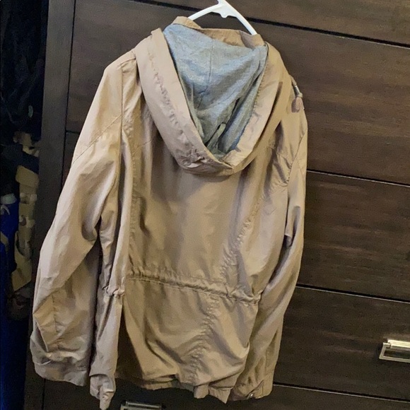 Brown jacket , light - Picture 2 of 4